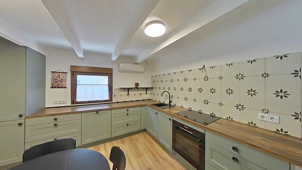 Property photo 1 of 47