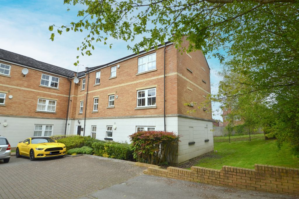 Property photo 1 of 8