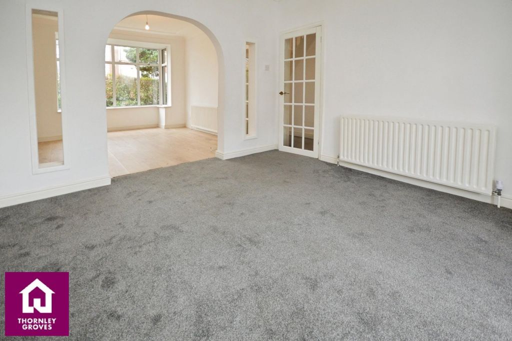 Property photo 2 of 18 Dining Room