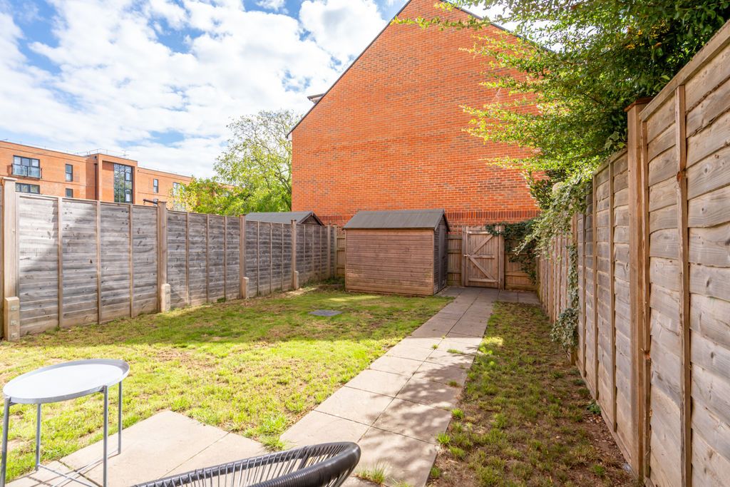 Property photo 3 of 14 Photo 6