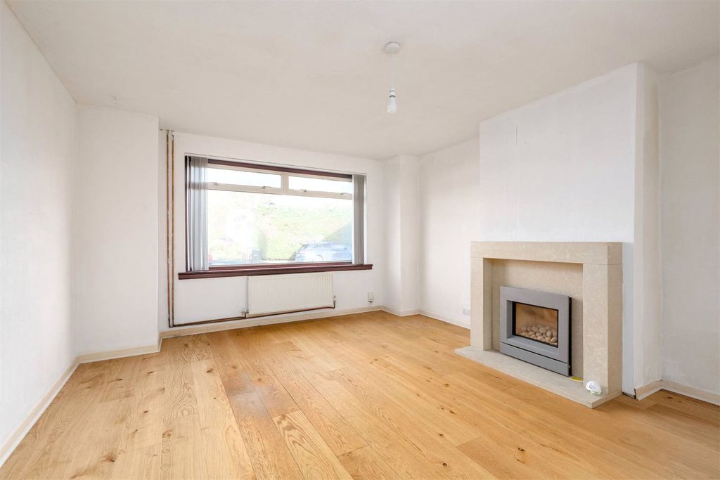 Property photo 3 of 20 Picture No. 02