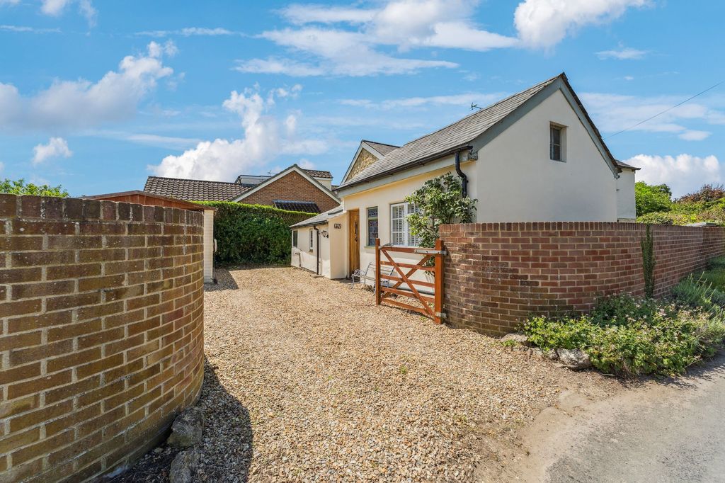 Property photo 1 of 20