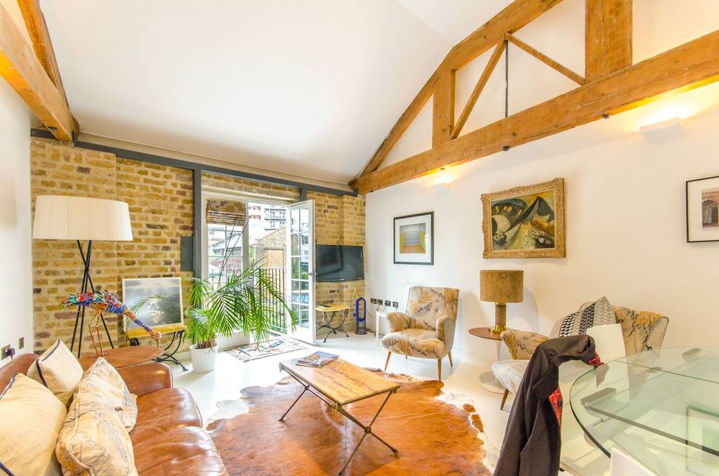 Property photo 3 of 10