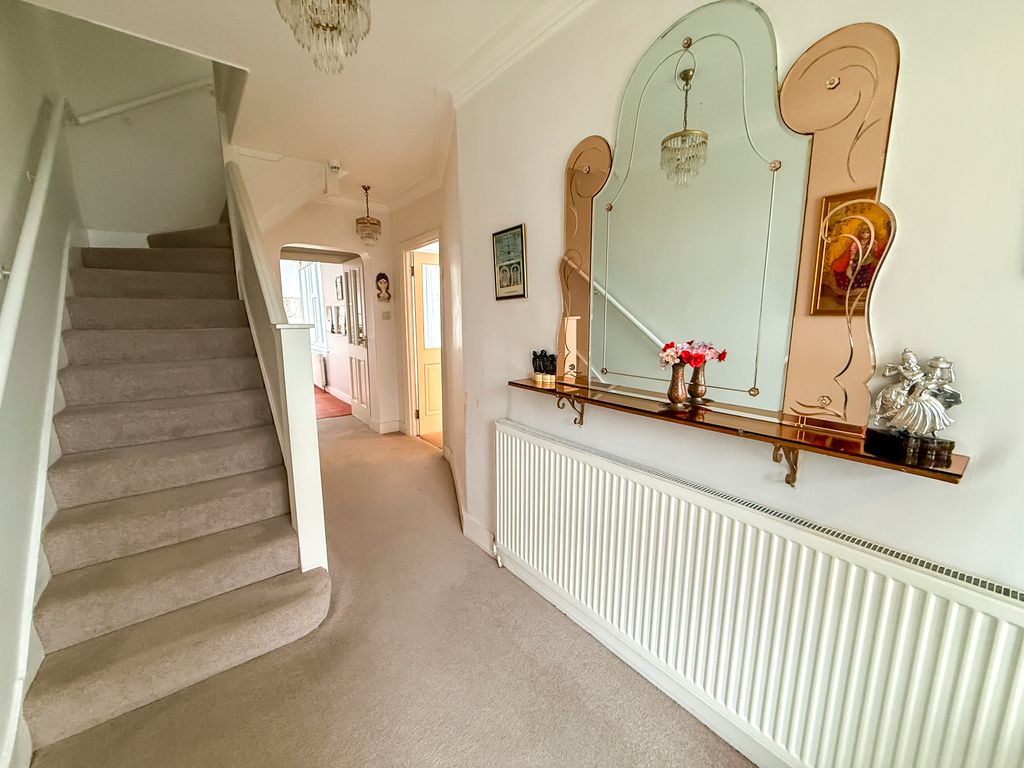 Property photo 2 of 15 Hallway