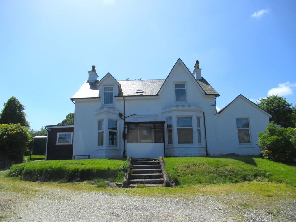 Property photo 1 of 39