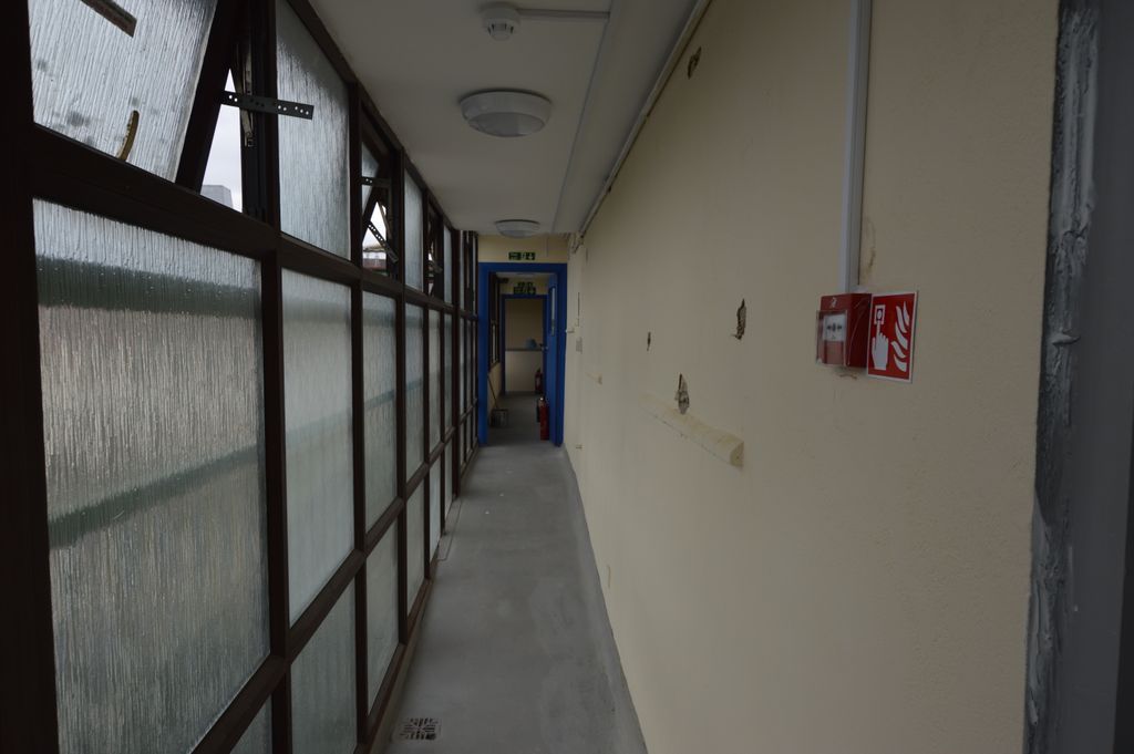 Property photo 2 of 37