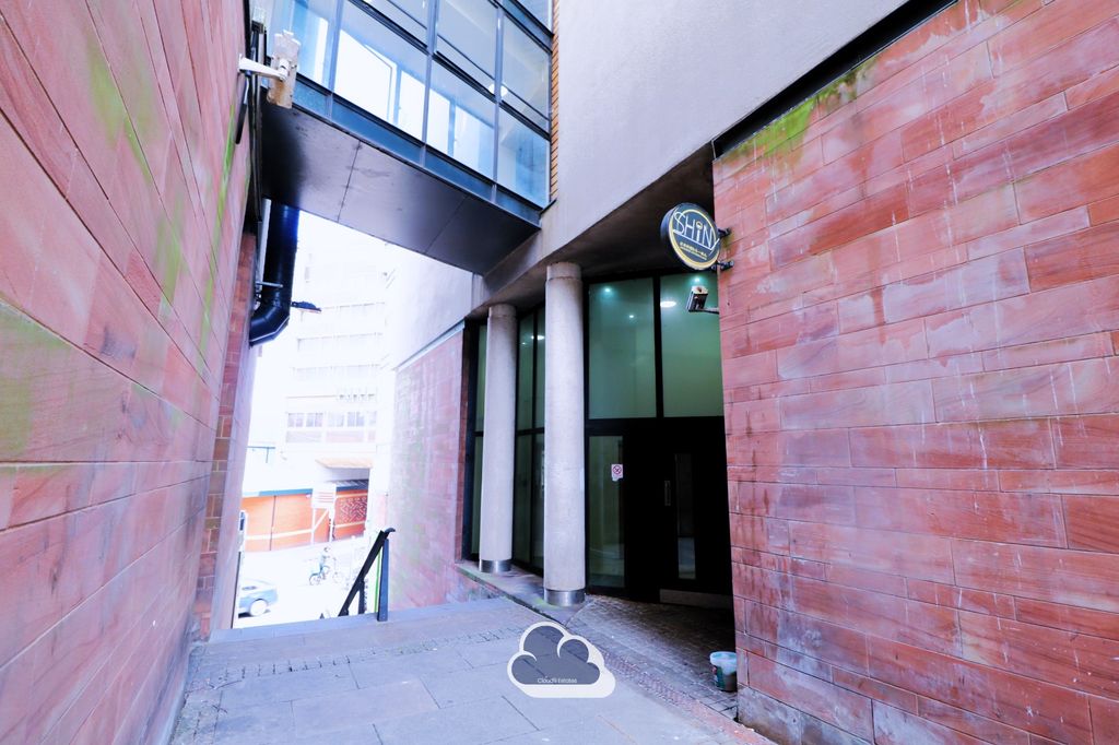 Property photo 1 of 8 Exterior