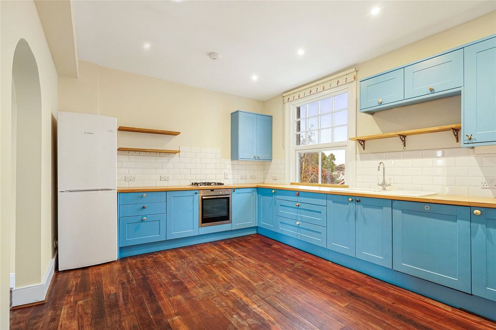 Property photo 2 of 14 Picture No. 43