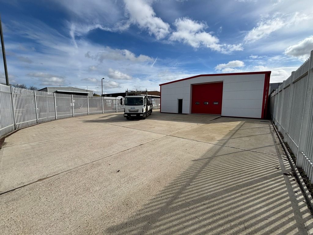 Property photo 1 of 7 Photo 12