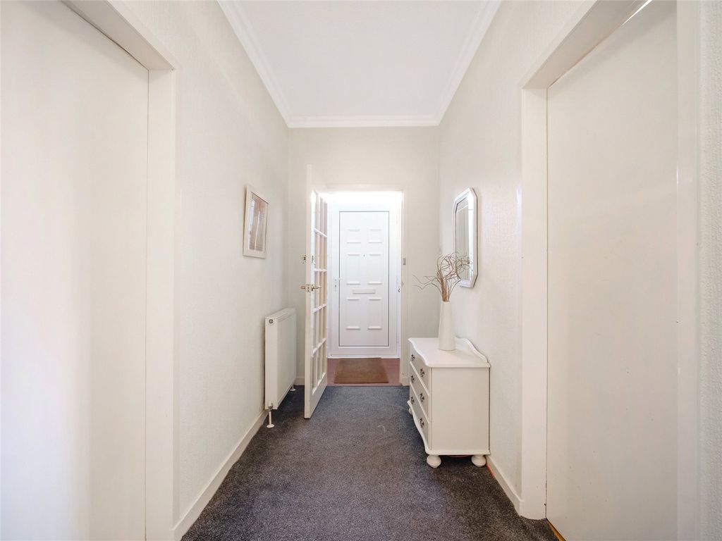 Property photo 2 of 19 Picture No. 03