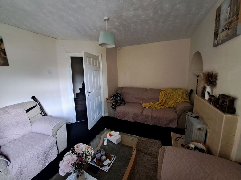 Property photo 3 of 18