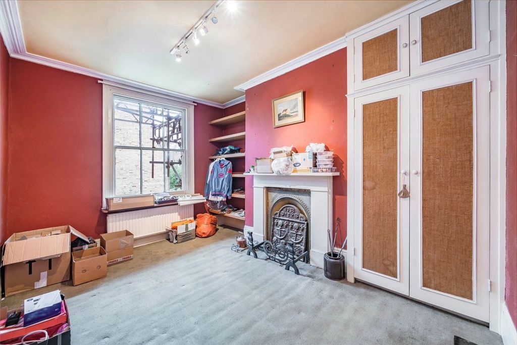 Property photo 3 of 4