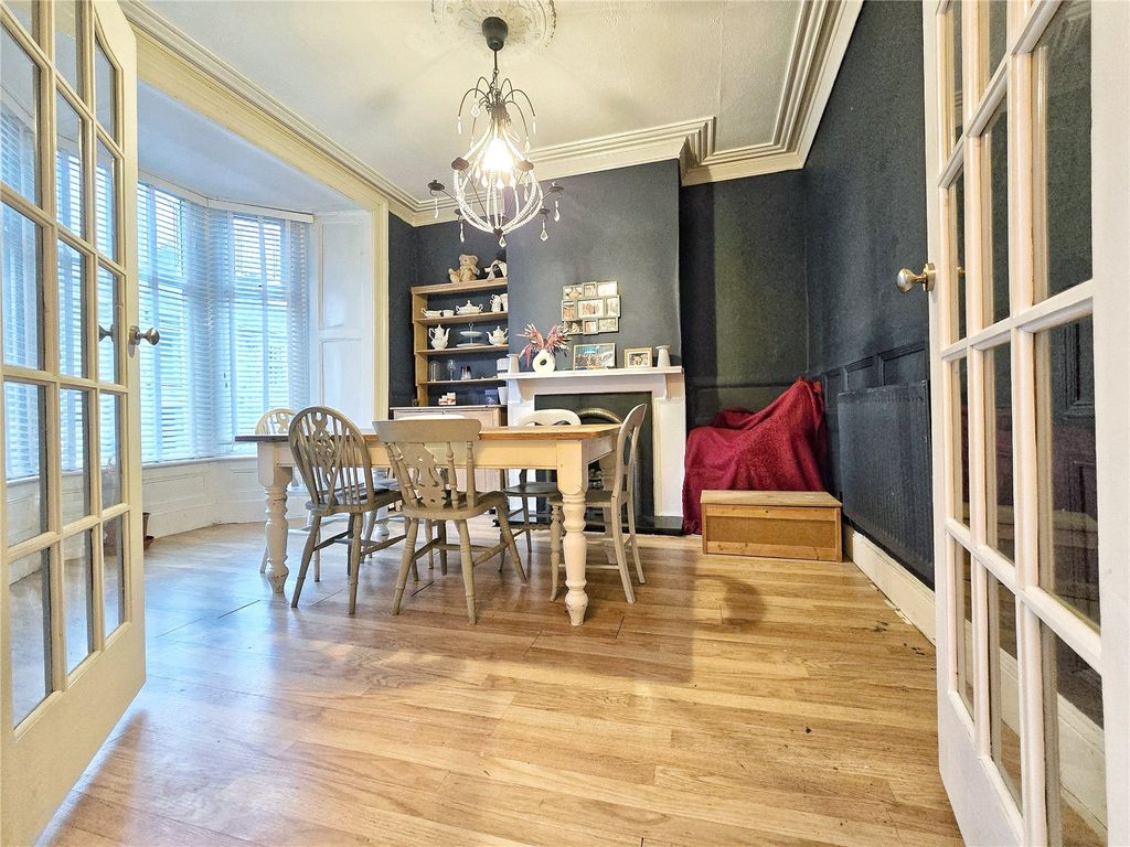 Property photo 2 of 14 Dining Room