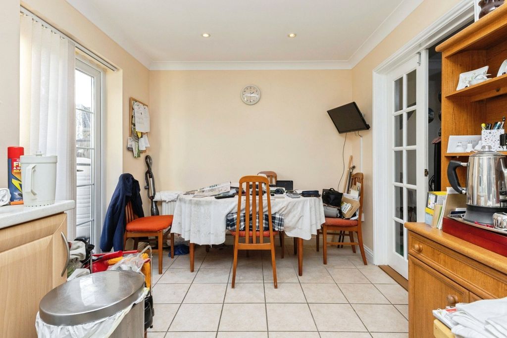 Property photo 3 of 14 Pbox-Img.Jpg