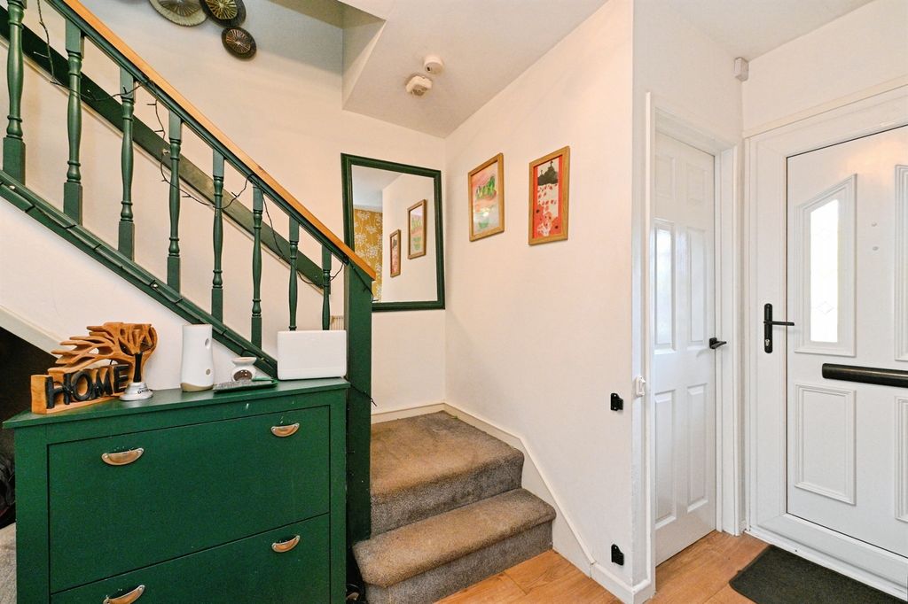 Property photo 2 of 16