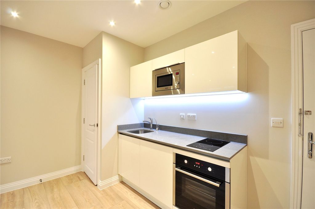 Property photo 3 of 10 3