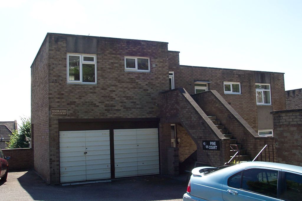 Property photo 1 of 8