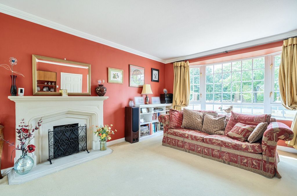 Property photo 2 of 17