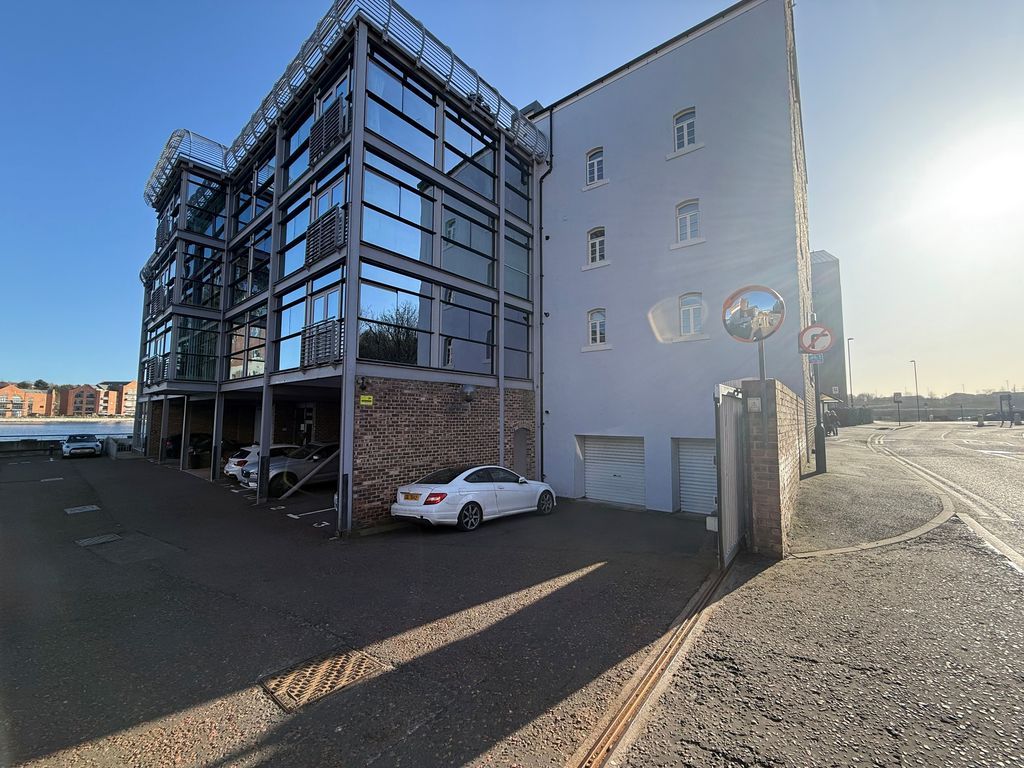 Property photo 2 of 17 Photo 9