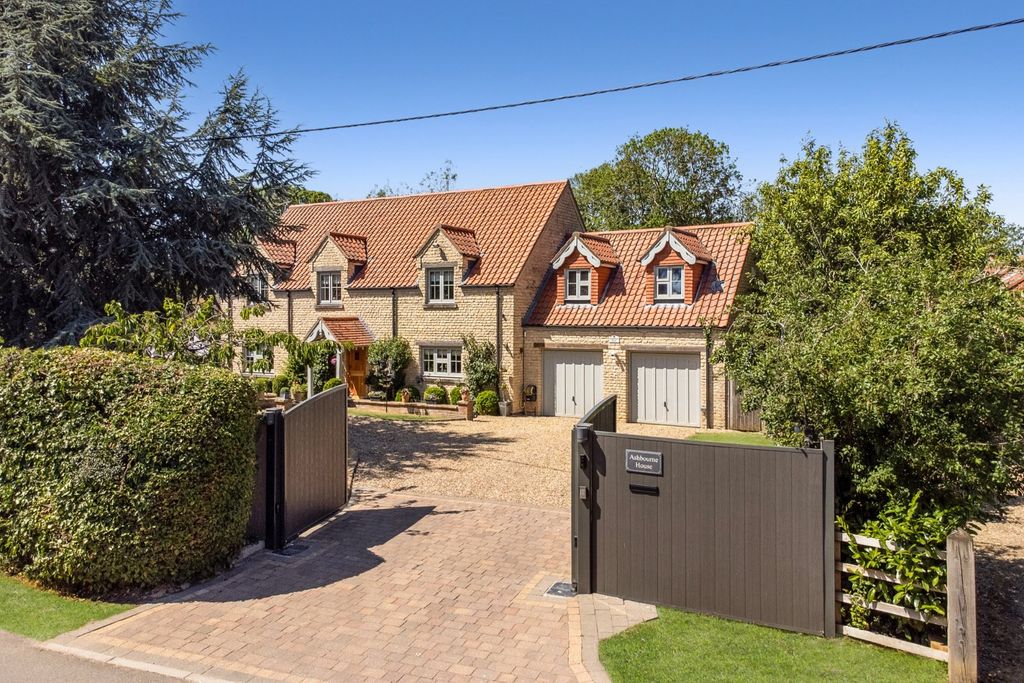 Property photo 2 of 23 Ashbourne House