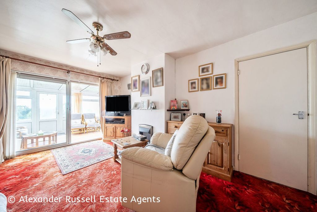 Property photo 3 of 19