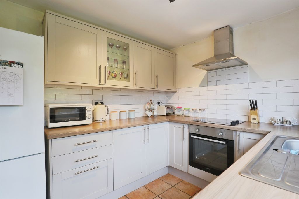 Property photo 3 of 16