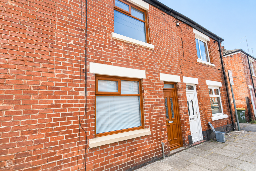 Property photo 1 of 11