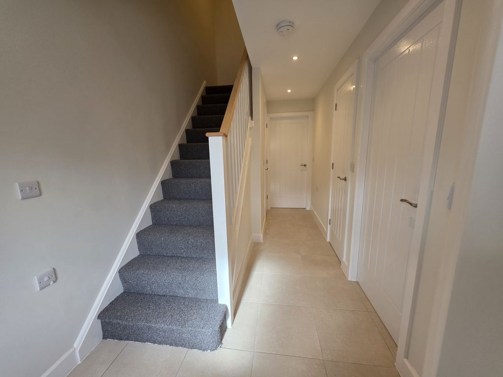 Property photo 2 of 14 Gallery