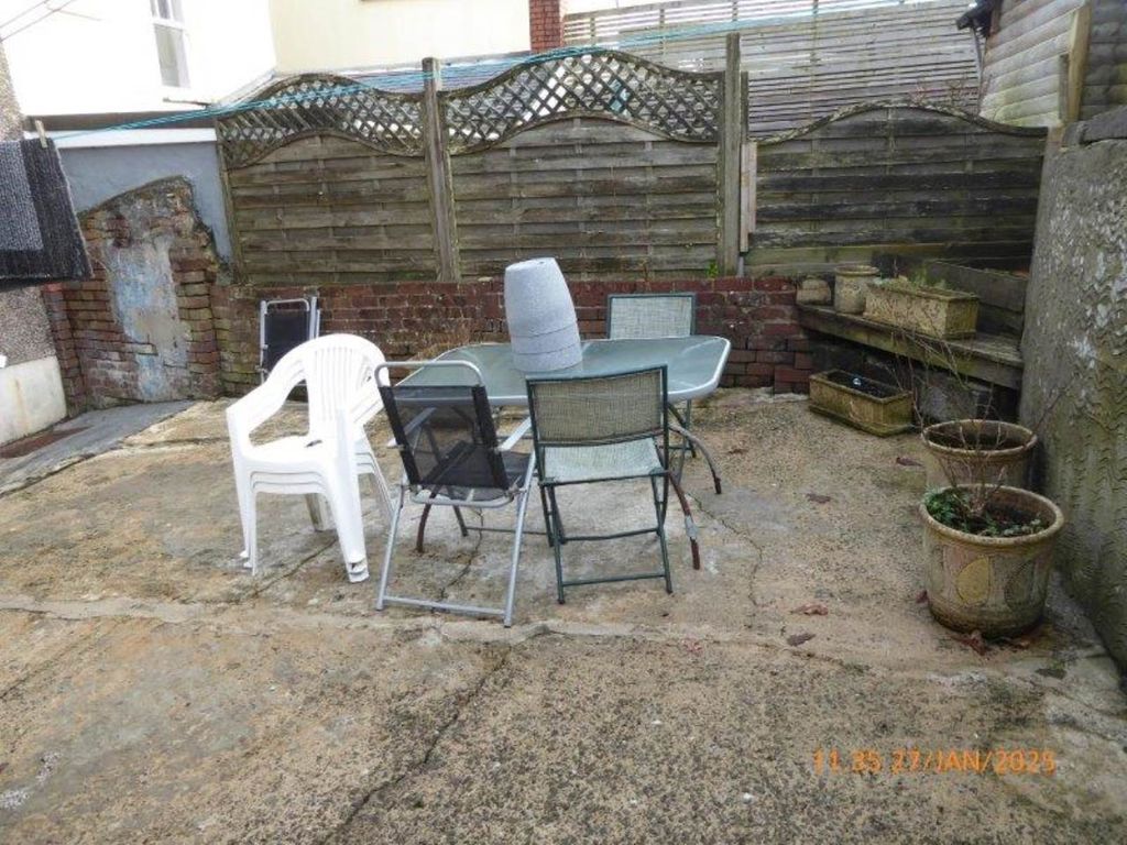 Additional image 7 of 1 bed flat to rentPark Terrace, Carmarthen SA31