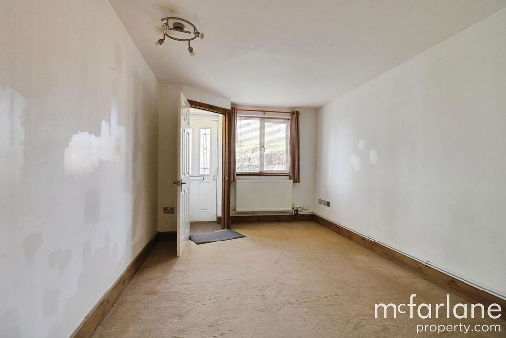 Property photo 3 of 6