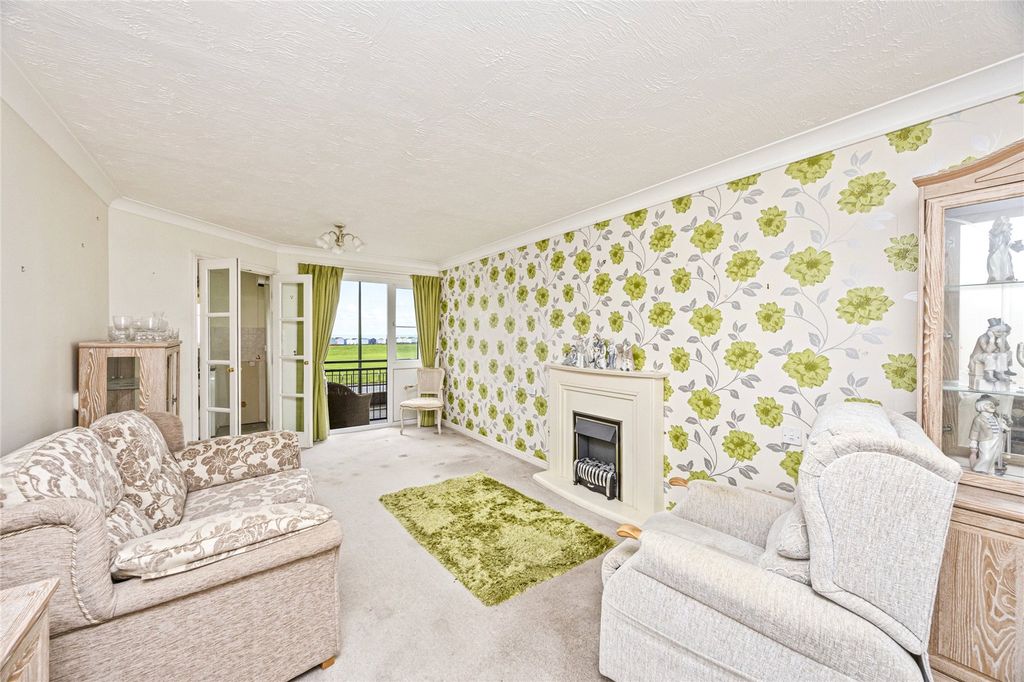 Property photo 2 of 12 Picture No. 06