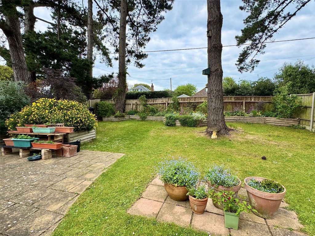 Property photo 2 of 13 Picture No. 16