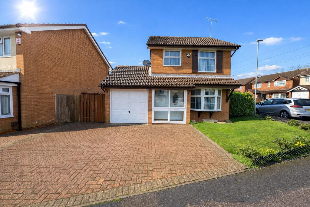 Property photo 1 of 12 Front