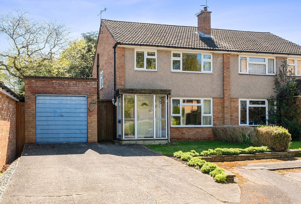 Property photo 1 of 13 1449474-16-69Ea27...