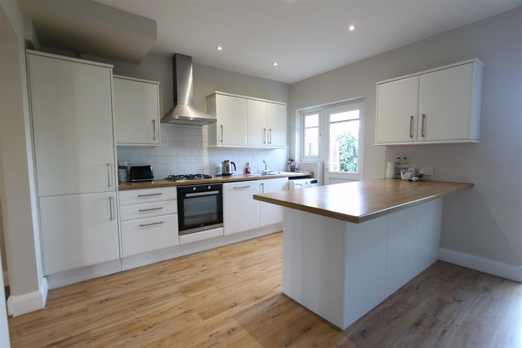 Property photo 3 of 12 Img_0955.Jpg