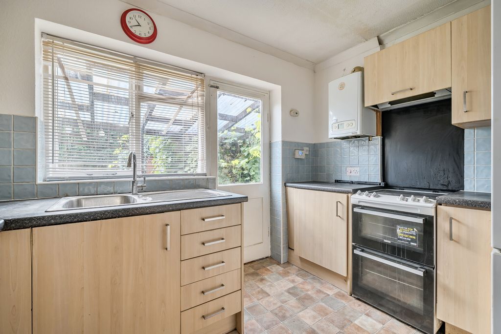 Property photo 2 of 23 1357959-17-68d2Ba...