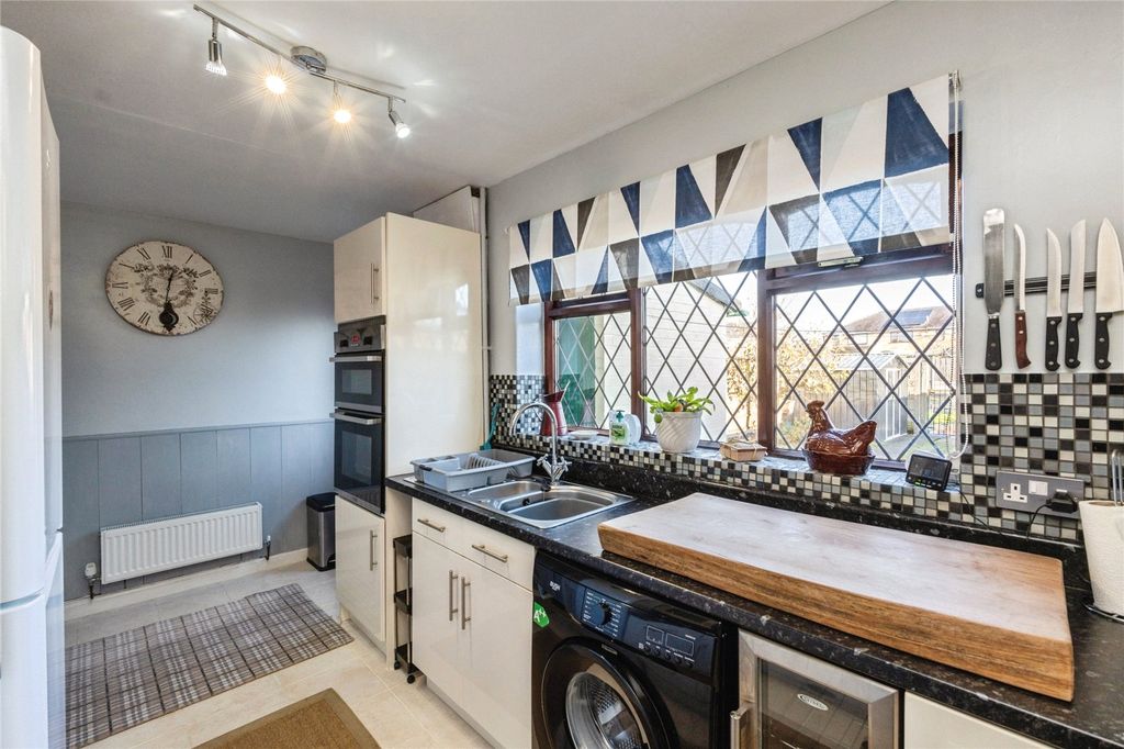 Property photo 2 of 18 Picture No. 02