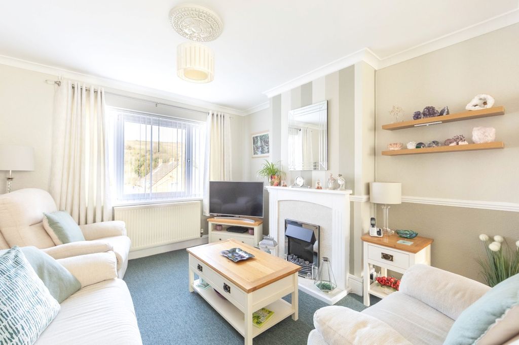 Property photo 3 of 14 Picture 3