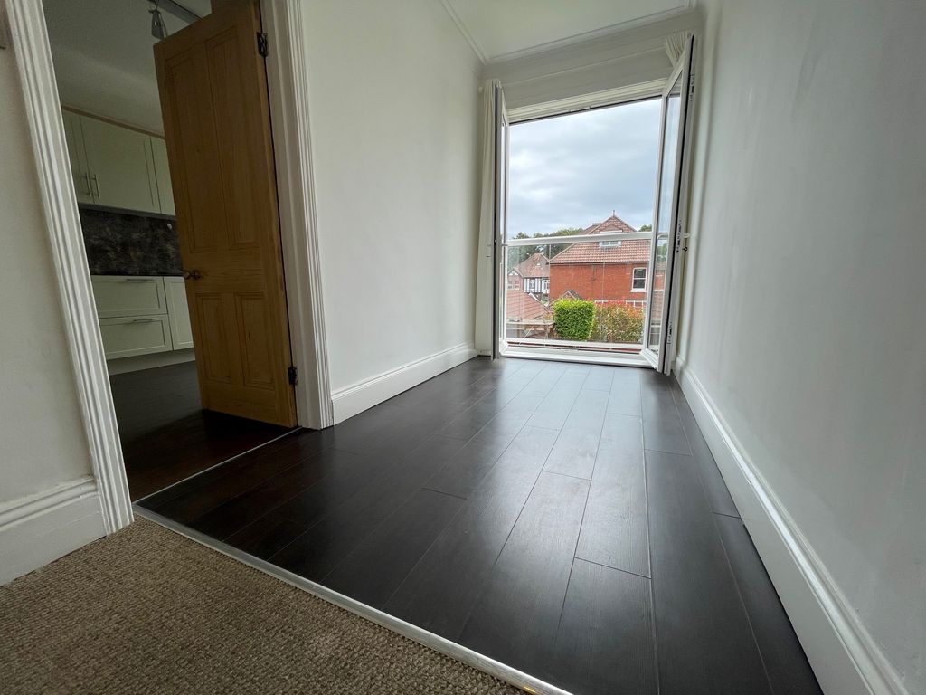 Property photo 3 of 14 Dining Room