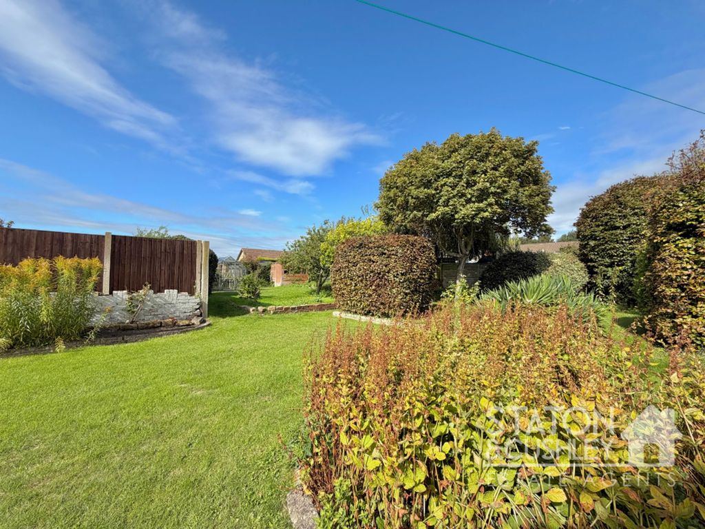 Property photo 2 of 26