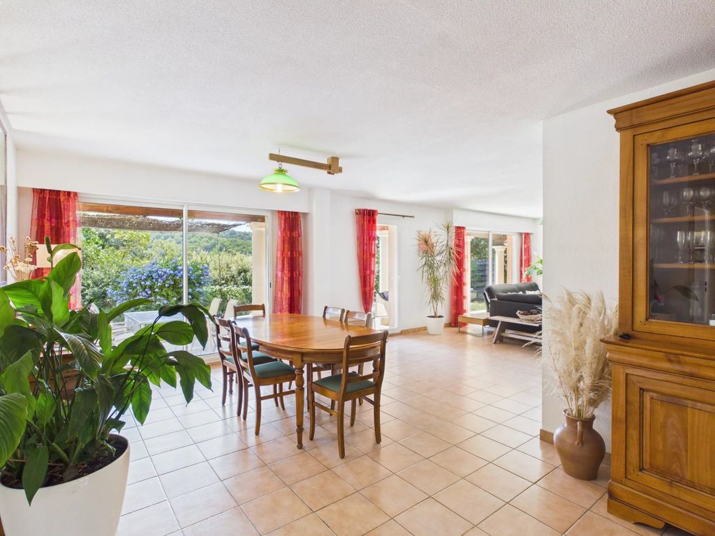 Property photo 3 of 18 B442E386cd77236508Ec8Ab46E387260_1c3Bfc1Eb1_1920-Big