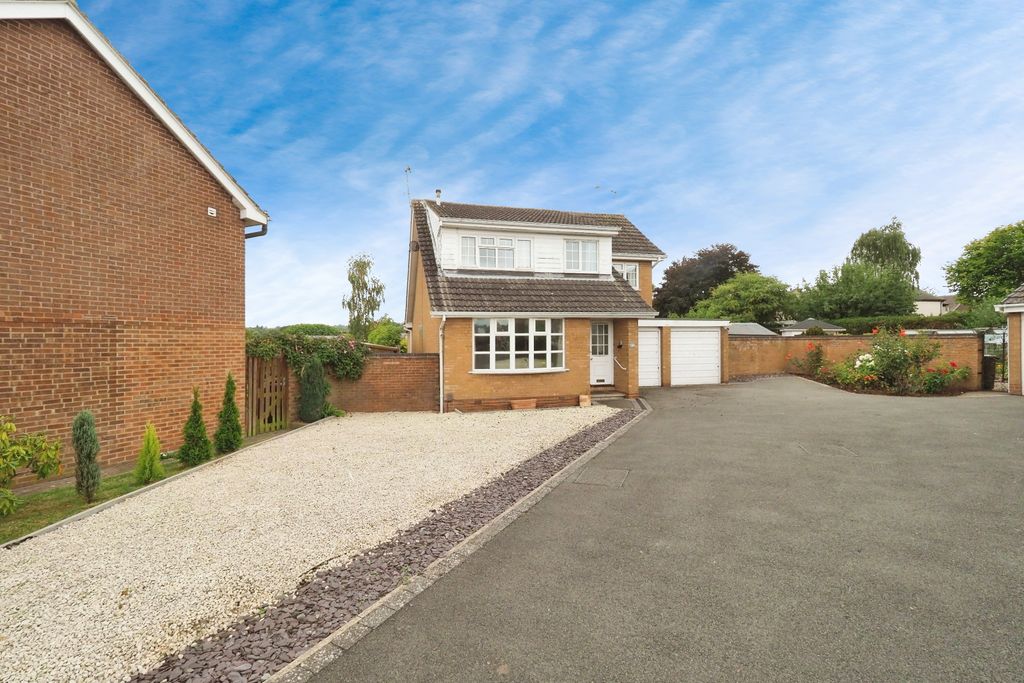 Property photo 3 of 17