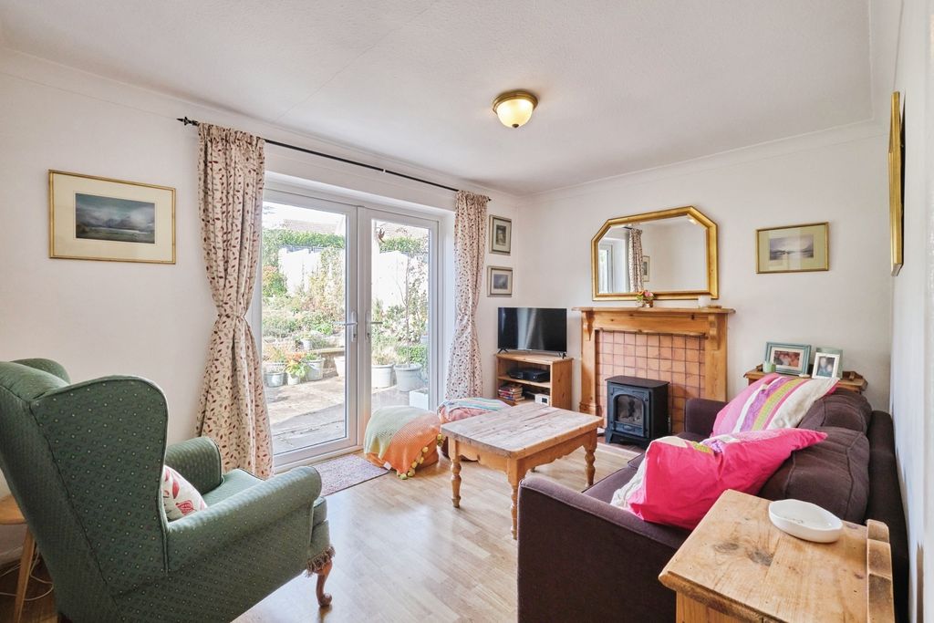 Property photo 3 of 22 Pbox-Img.Jpg