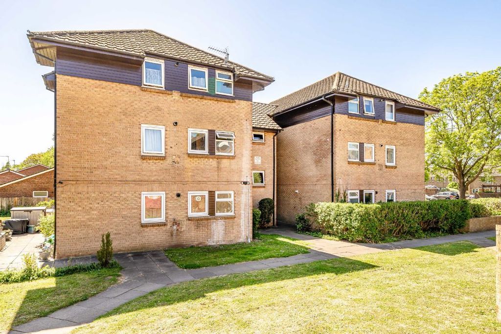 Property photo 1 of 7