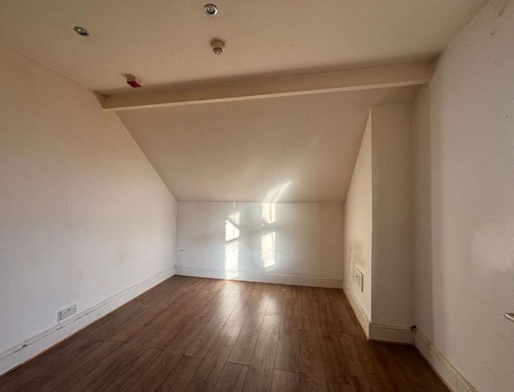 Property photo 3 of 3