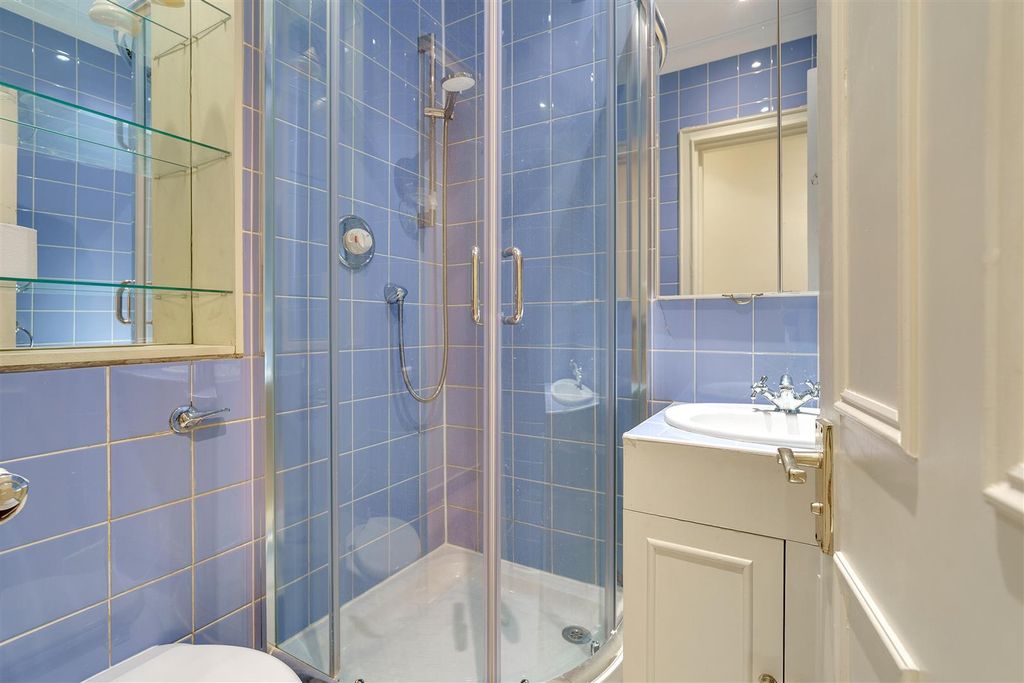 Property photo 3 of 15 Kingstonhouse3B(14).Jpg