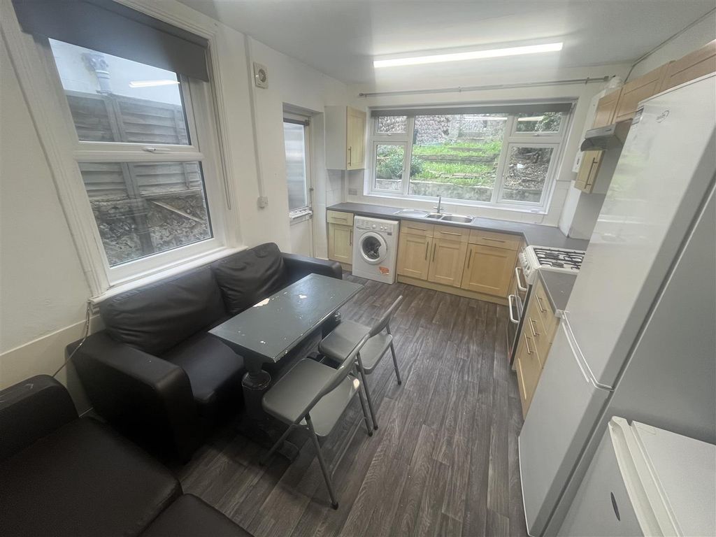 Property photo 3 of 10 Img_4380.Jpg