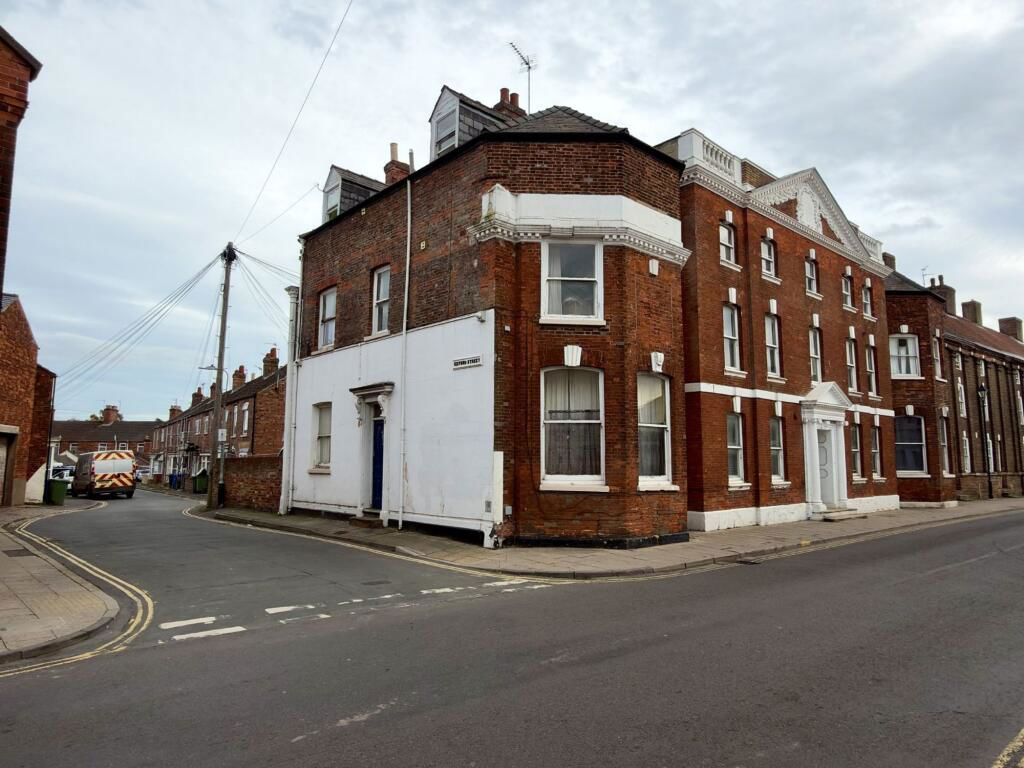Property photo 1 of 4