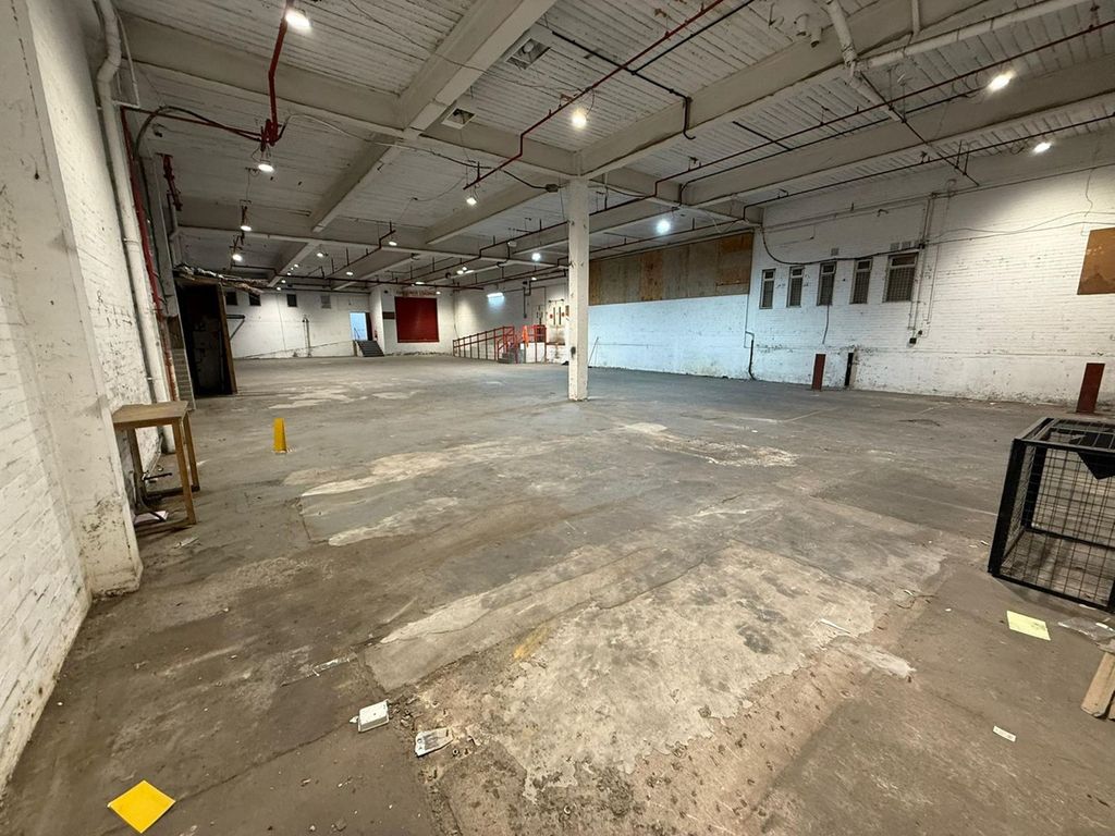 Property photo 3 of 4