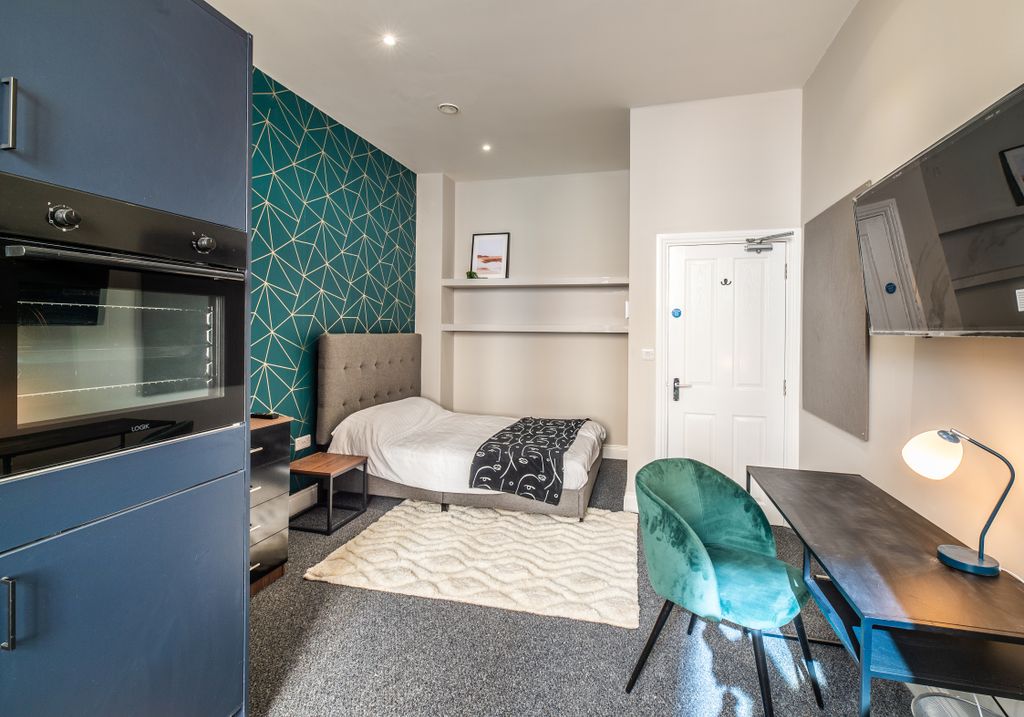 Property photo 1 of 10 Canning Place B109-001